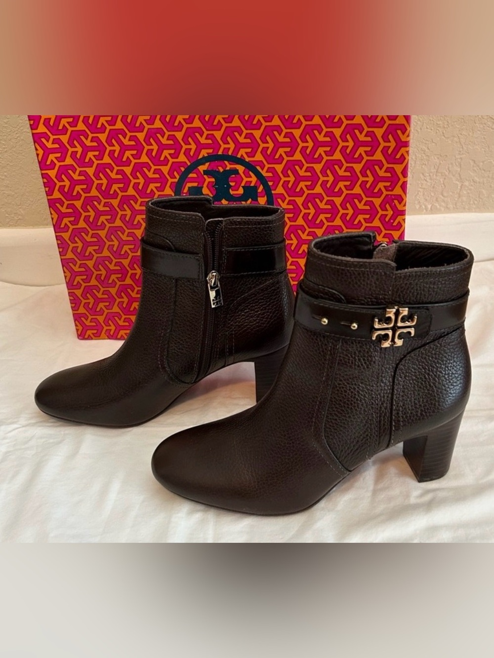 Tory Burch Leather Elina Mid Heel boots in dark brown - New in Box!